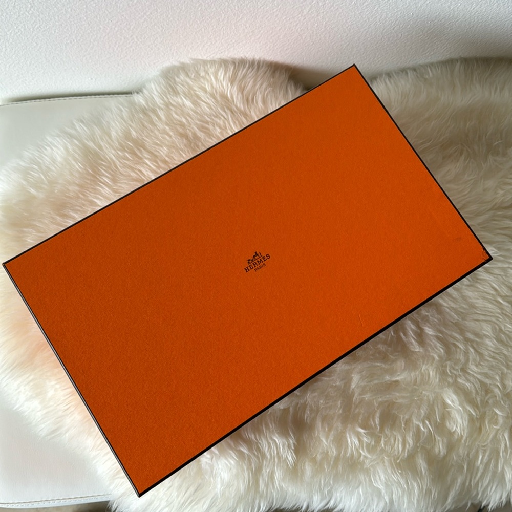 Hermes Sneaker Box - Picture 1 of 11
